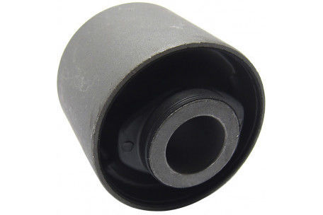 Land Cruiser J6 NR Suspensión Arbusto inferior 48702-60040 Para una mejor manejabilidad