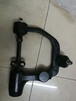 OEM Standard Control Arm 54525-VW100 54545-VX100 para el Nissan Urvan E25