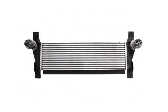 OE NO. 14461-EB360 Intercooler para Navara D40 Mejorar el enfriamiento de su motor