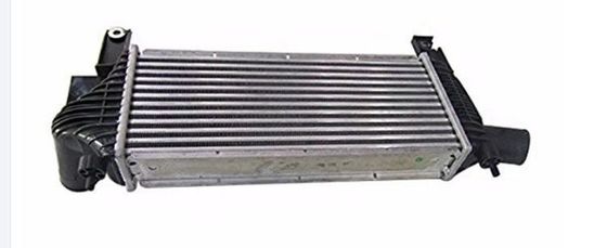 OE NO. 14461-EB360 Intercooler para Navara D40 Mejorar el enfriamiento de su motor