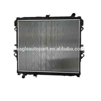 Radiador de excelente rendimiento 16400-0c280 para Toyota Revo 2016 Gasolina