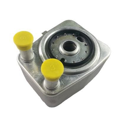 038117021c Refrigerador de aceite del motor Audi Volkswagen Jetta 2010 Intercambiador de calor del radiador automático