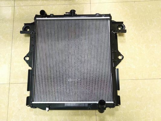Radiador de agua de auto 16400-17401 para toyota Landcruiser HZJ76 confiable por los propietarios de HZJ76