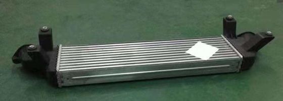 Intercooler para Mitsubishi L200 2.4 4WD KB5T 2019-2020 1530A161 Diseño personalizado