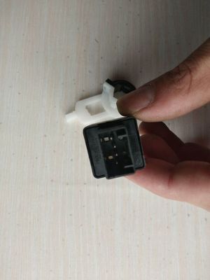 93810-3S700 Interruptor de luz de freno para 2015- Hyundai Accent I20 Tucson Kia Rio Año 2015-