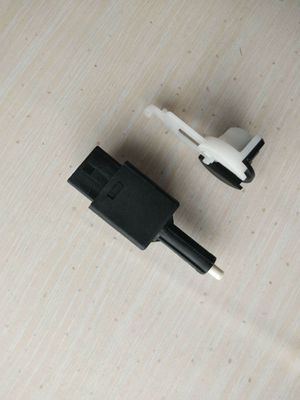 93810-3S700 Interruptor de luz de freno para 2015- Hyundai Accent I20 Tucson Kia Rio Año 2015-