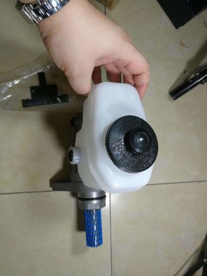 HINO Car Make Brake Master Cylinder 47208-60030 para el Toyota Prado RHD KDJ/GRJ/RZJ120