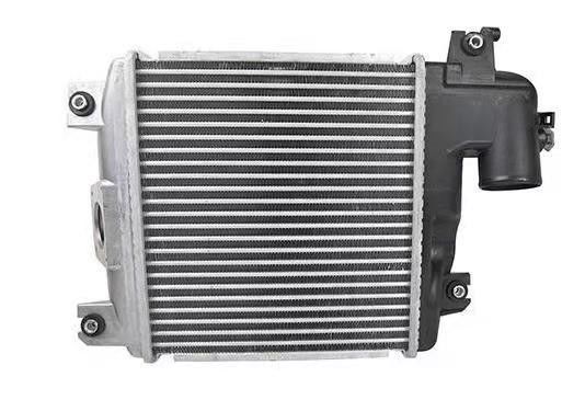 Intercooler para el Toyota Hilux 2.5 3.0 1TR 2TR 1KD 2KD 2005-2015 17940-0L030 17940-0L060