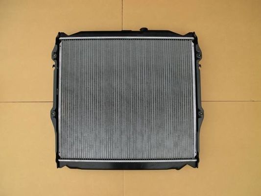 No de la OE 16400-75190 No de referencia TO2311 Radiador de enfriamiento del motor para Toyota Prado Vzj