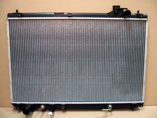 Radiador de refrigeración del motor para Toyota Landcruiser 16400-67140 16400-67121 16400-67120