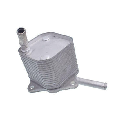 Conjunto de refrigeración de aceite de motor para Toyota Hilux Revo 1GD 2GD 15071-0E010 Número de referencia 8095055