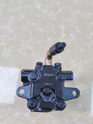 Bomba de dirección de potencia de camión para Nissan FD42 49110-0T002 Solo para piezas de automóviles japoneses