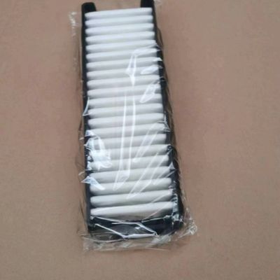 13780-67M00 Elemento de filtro de aire Suzuki Celerio 2014 Filtro de aire para automóviles