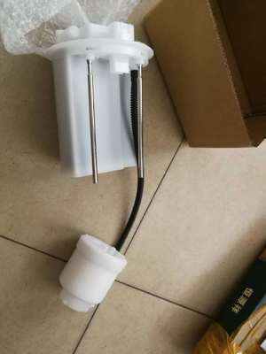 Filtro de combustible en el tanque OE NO. 77024-42011 con papel de filtro importado para Toyota Lexus NX Rav4