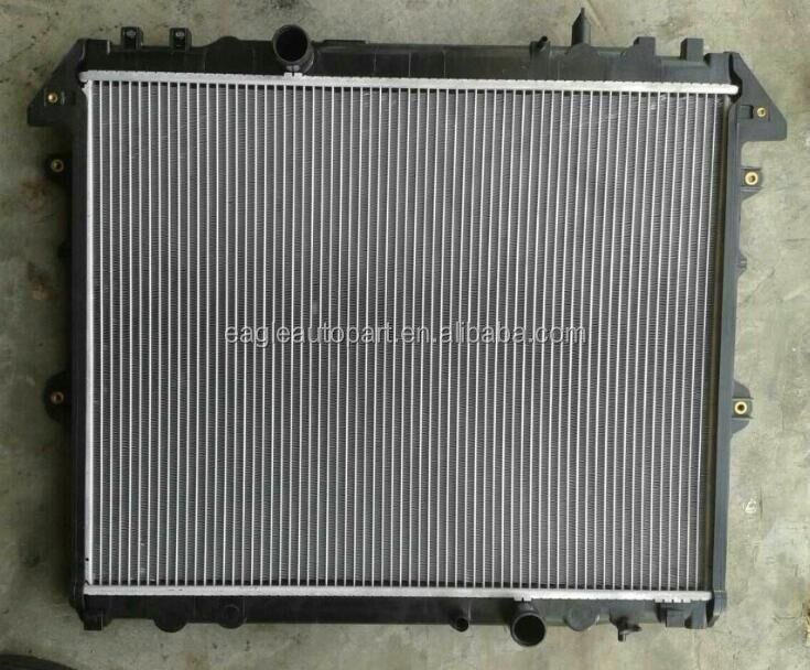 2.5 Radiador del motor D-4D 16400-OL250 para Toyota Hilux Innova Auto