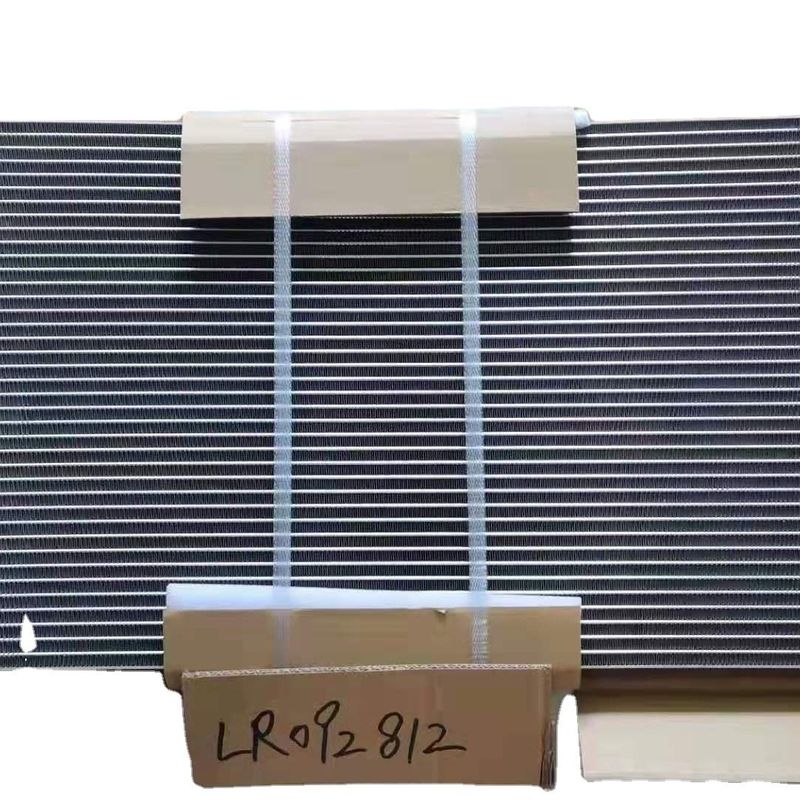 LR092812 Range Rover Velar OEM Motor Intercooler de aluminio para el cargador de agua del radiador